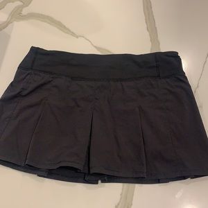 LULULEMON SKIRT!!!! MAKE OFFERS